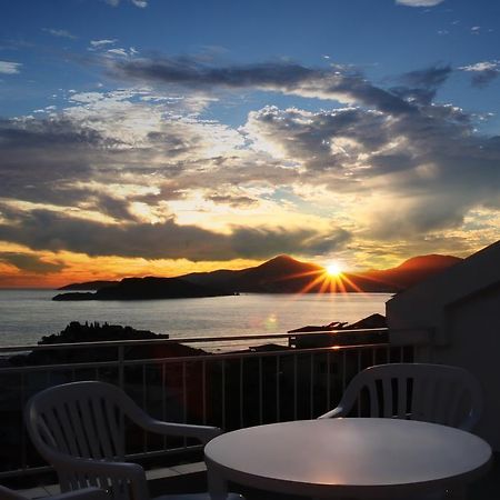 Apartments Antonela Sveti Stefan Bagian luar foto