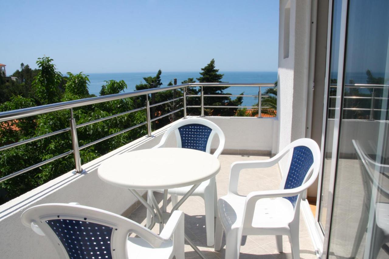 Apartments Antonela Sveti Stefan Ruang foto