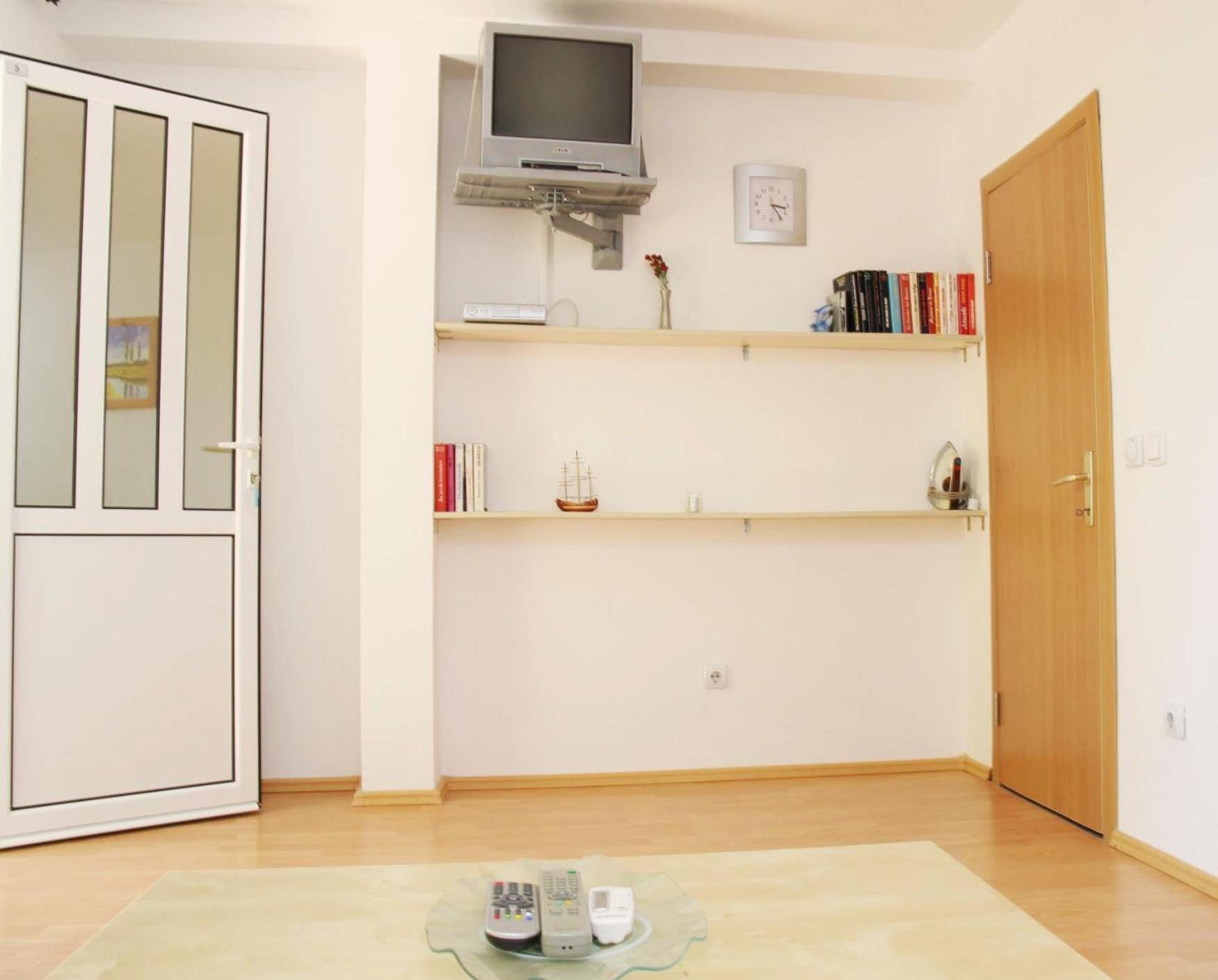 Apartments Antonela Sveti Stefan Bagian luar foto