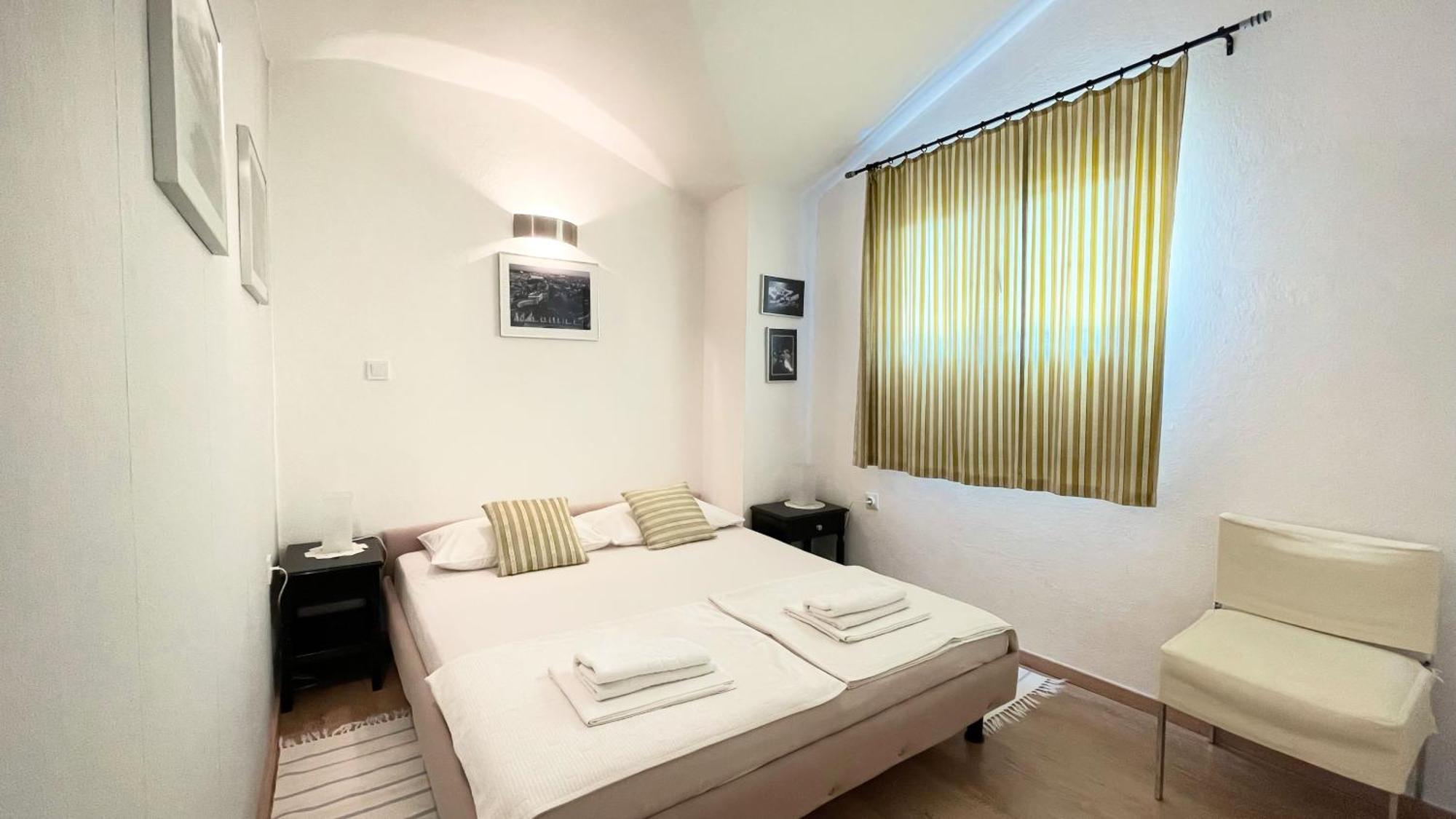 Apartments Antonela Sveti Stefan Bagian luar foto