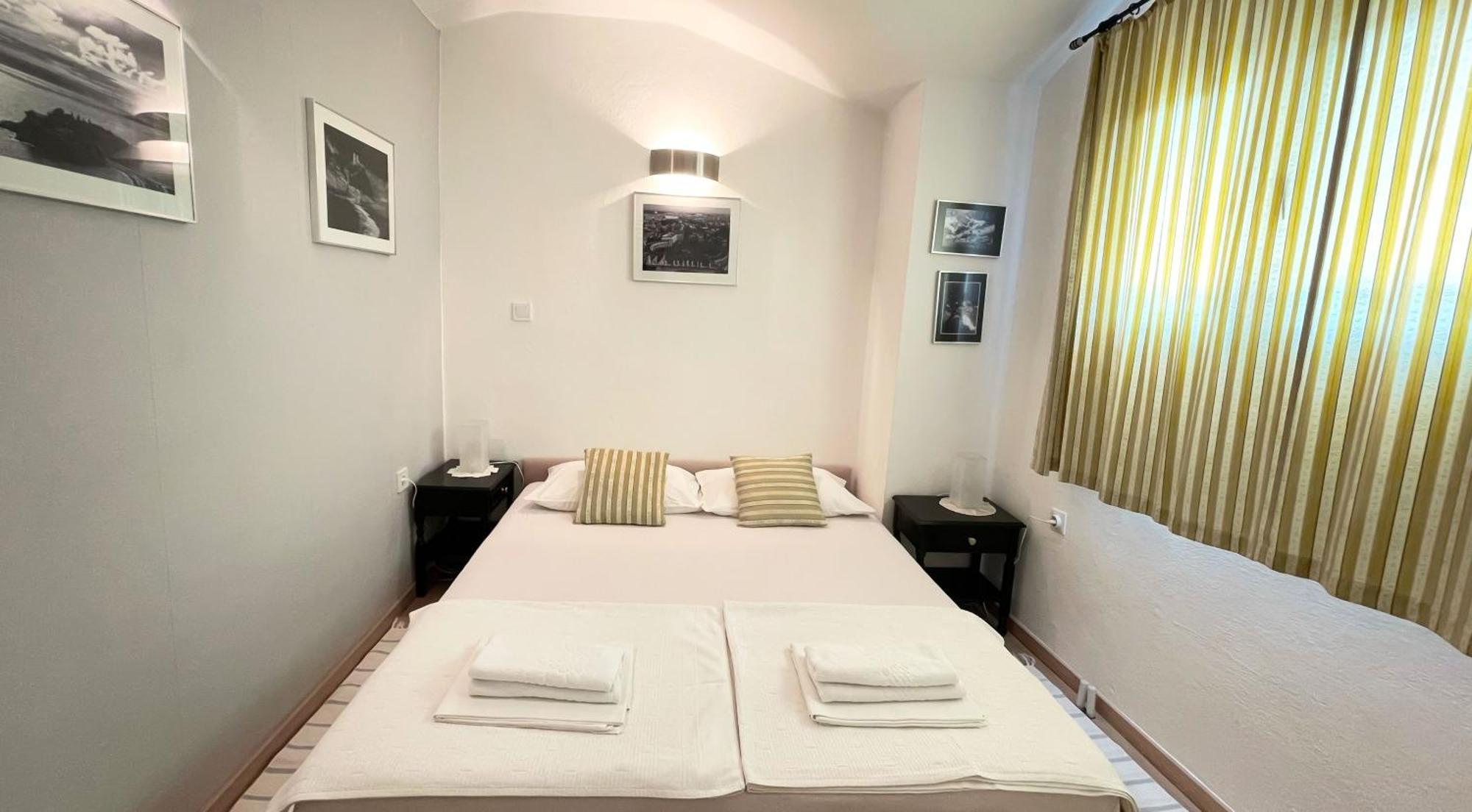 Apartments Antonela Sveti Stefan Bagian luar foto