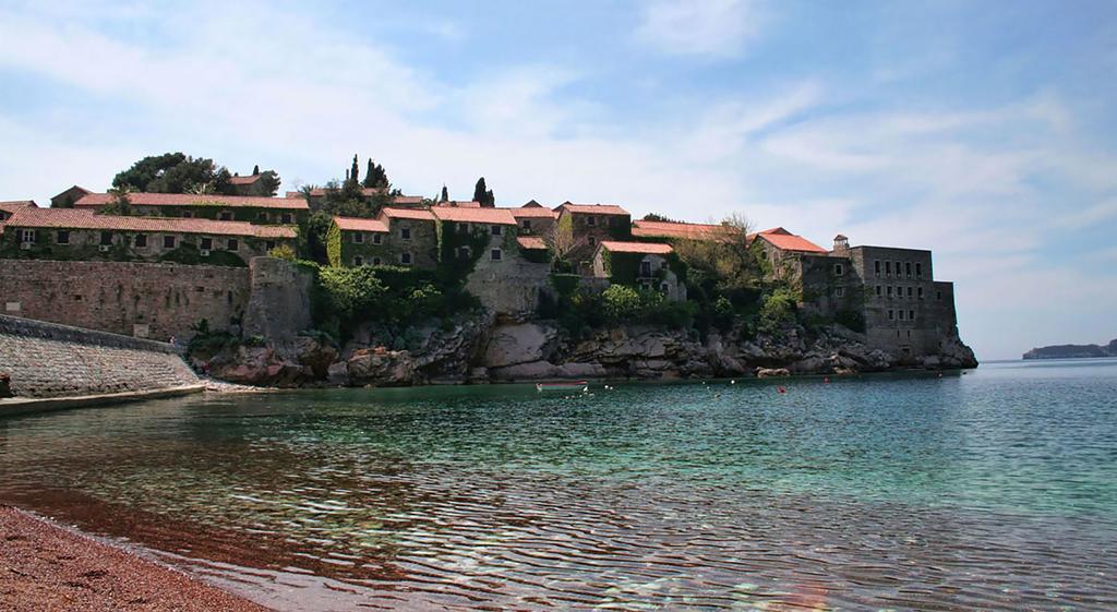 Apartments Antonela Sveti Stefan Bagian luar foto